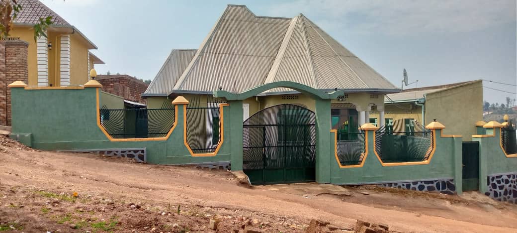 4bed room in rugobagob