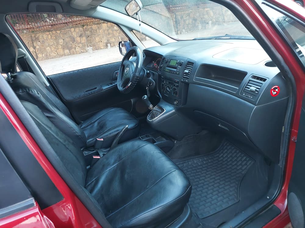 Toyota corolla verson 2002