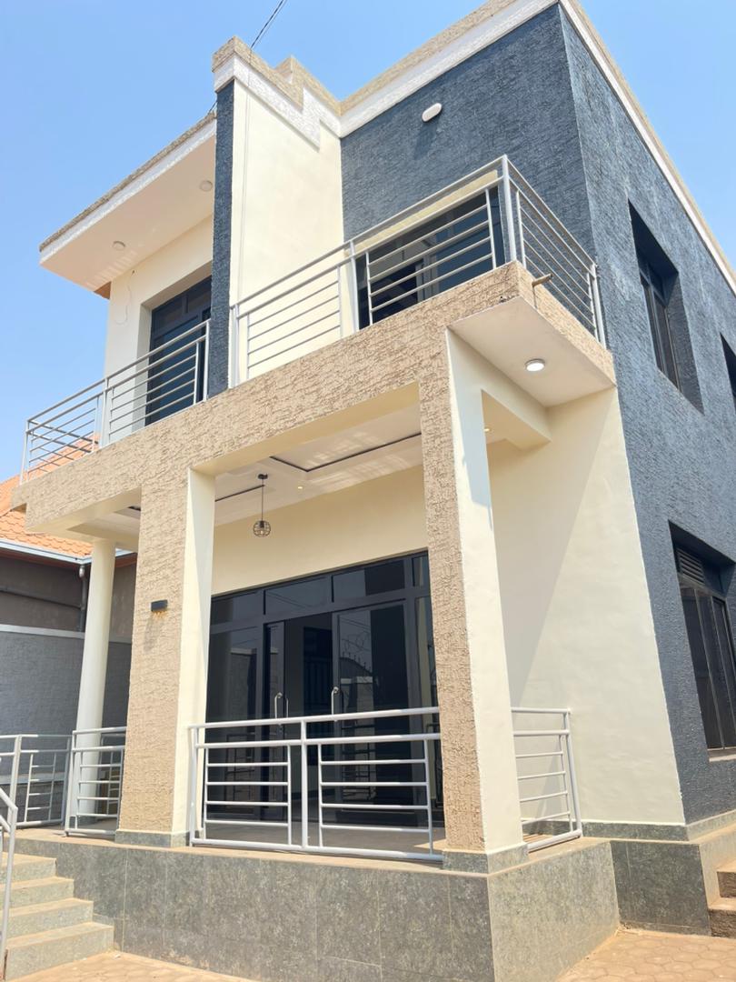 A beautiful house for sale at Gisozi-Kigarama