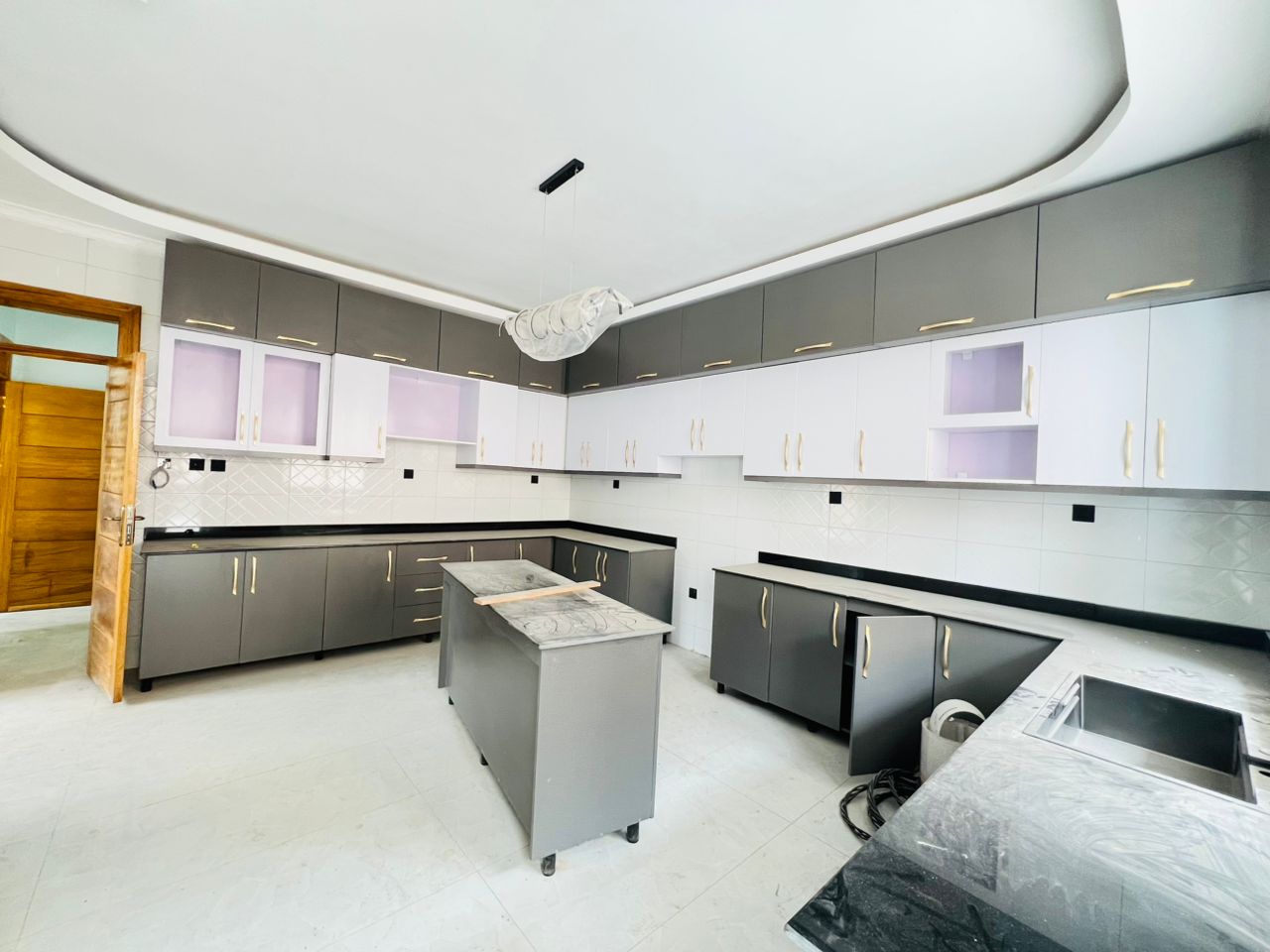 Kibagabaga next to hospital modern house for sale