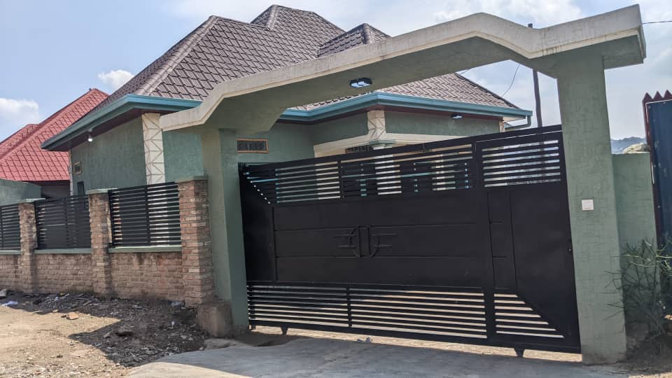 House for sale at Bishenyi