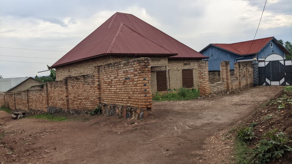 Unfinished House for sale at Kigese