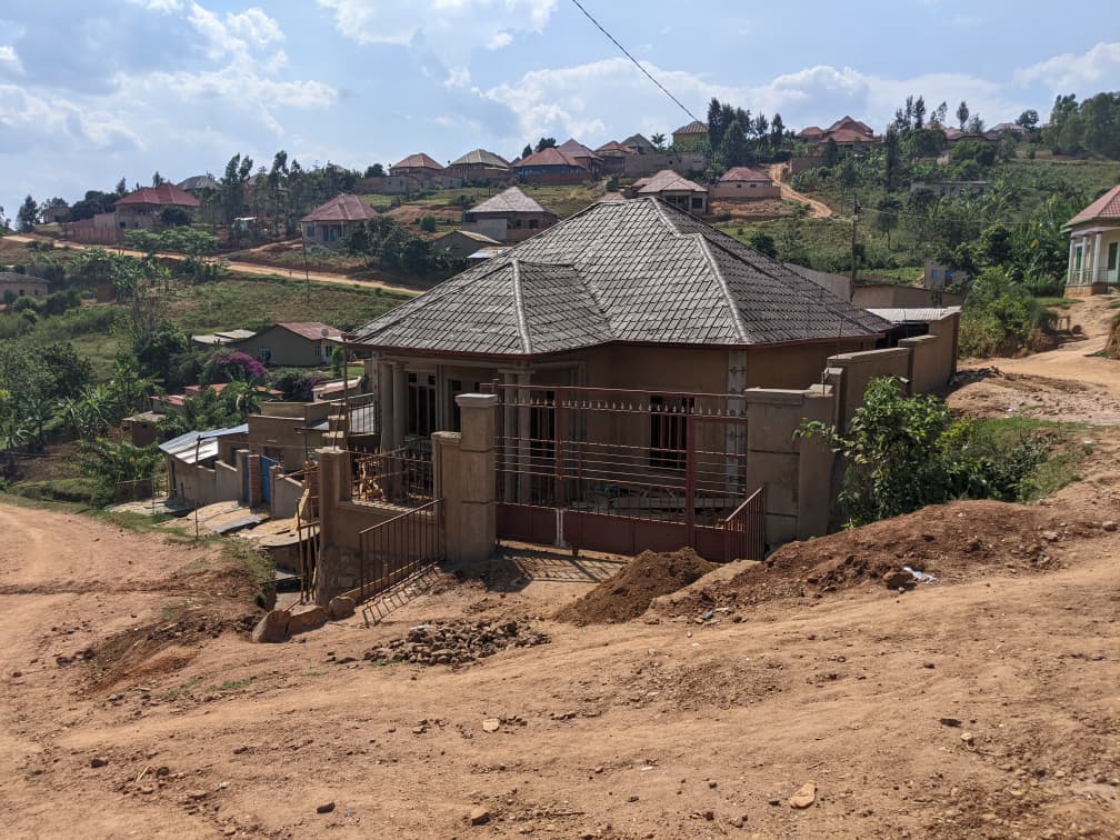 House for sale at Ruyenzi