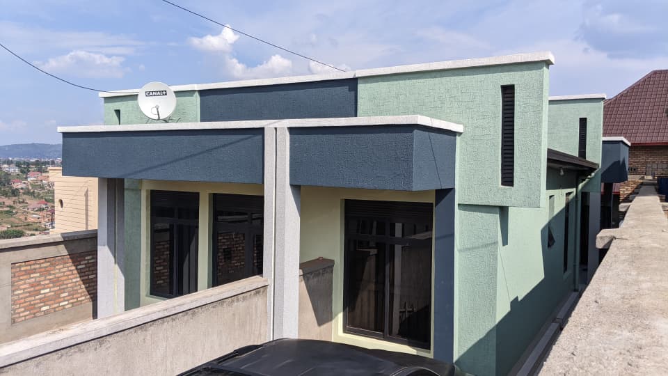 Twin House for sale at Bishenyi