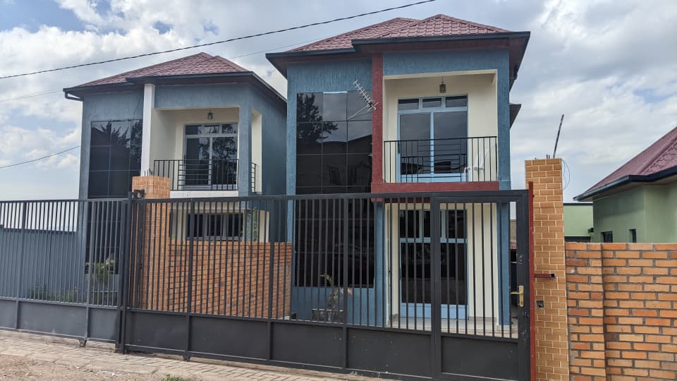 Twin House G+1 for sale at Ruyenzi-rugazi