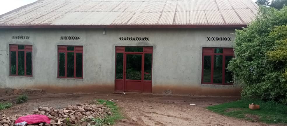 House for Sale at Nyamirambo-Miduha in Big plot