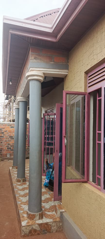 House for Sale at Gihara