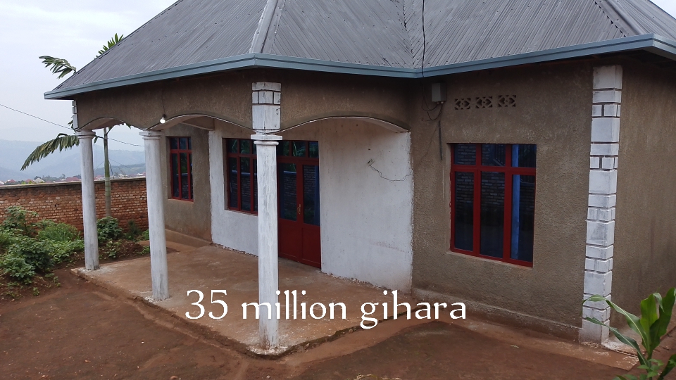 Unifinished House for sale at Gihara