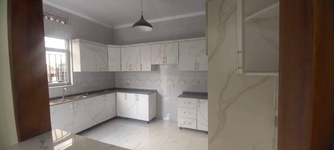 House sale at Kabeza-Samuduha