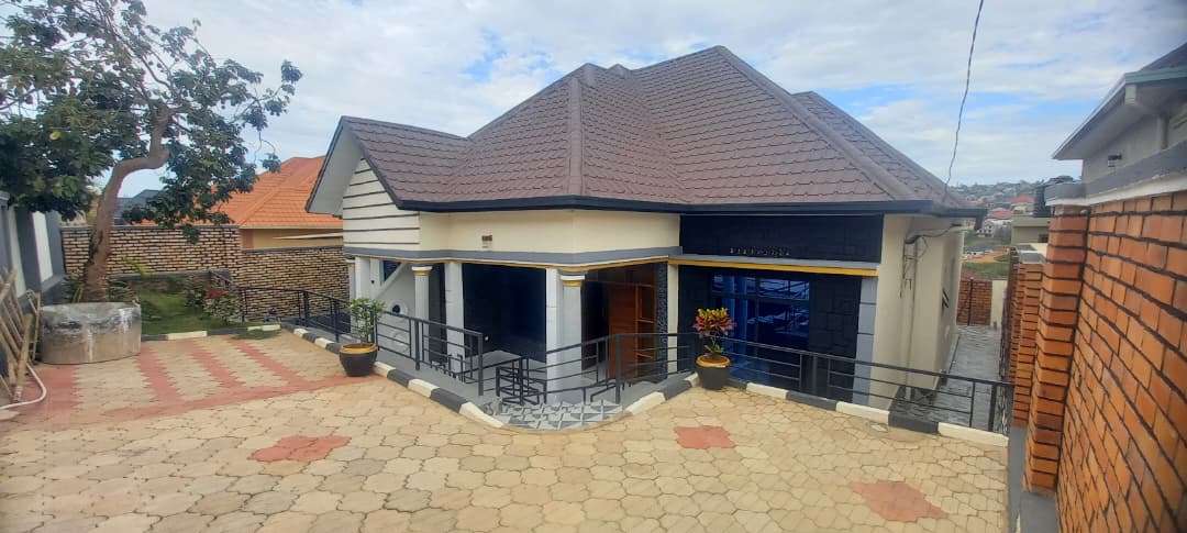 House sale at Kanombe-Rubirizi