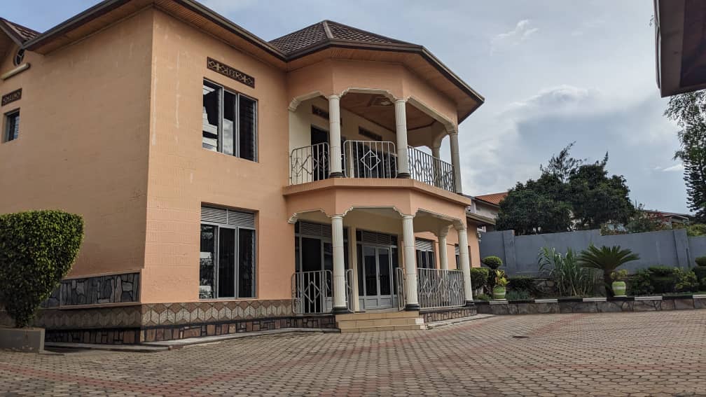 Commercial Property for Sale – Nyarutarama