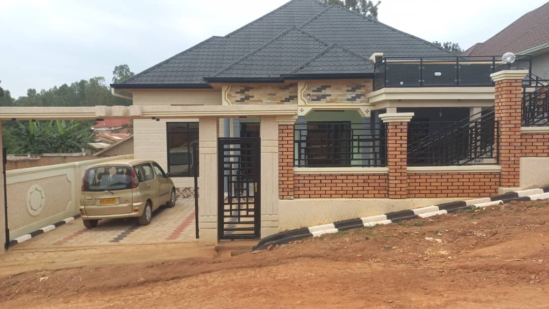 House for sale Kanombe near Airforce