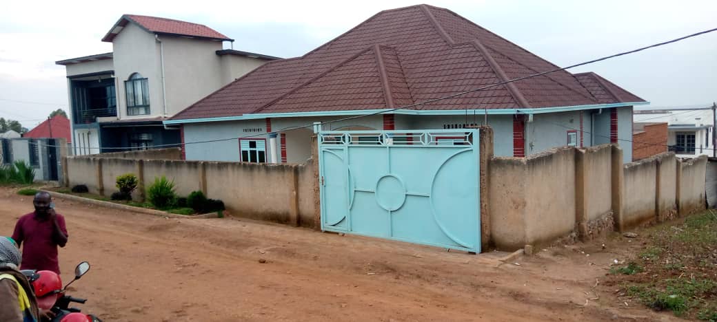 House sale at Kicukiro-Gahanga(Murinja)