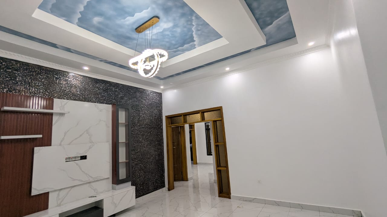 House sale at Kanombe-Busanza