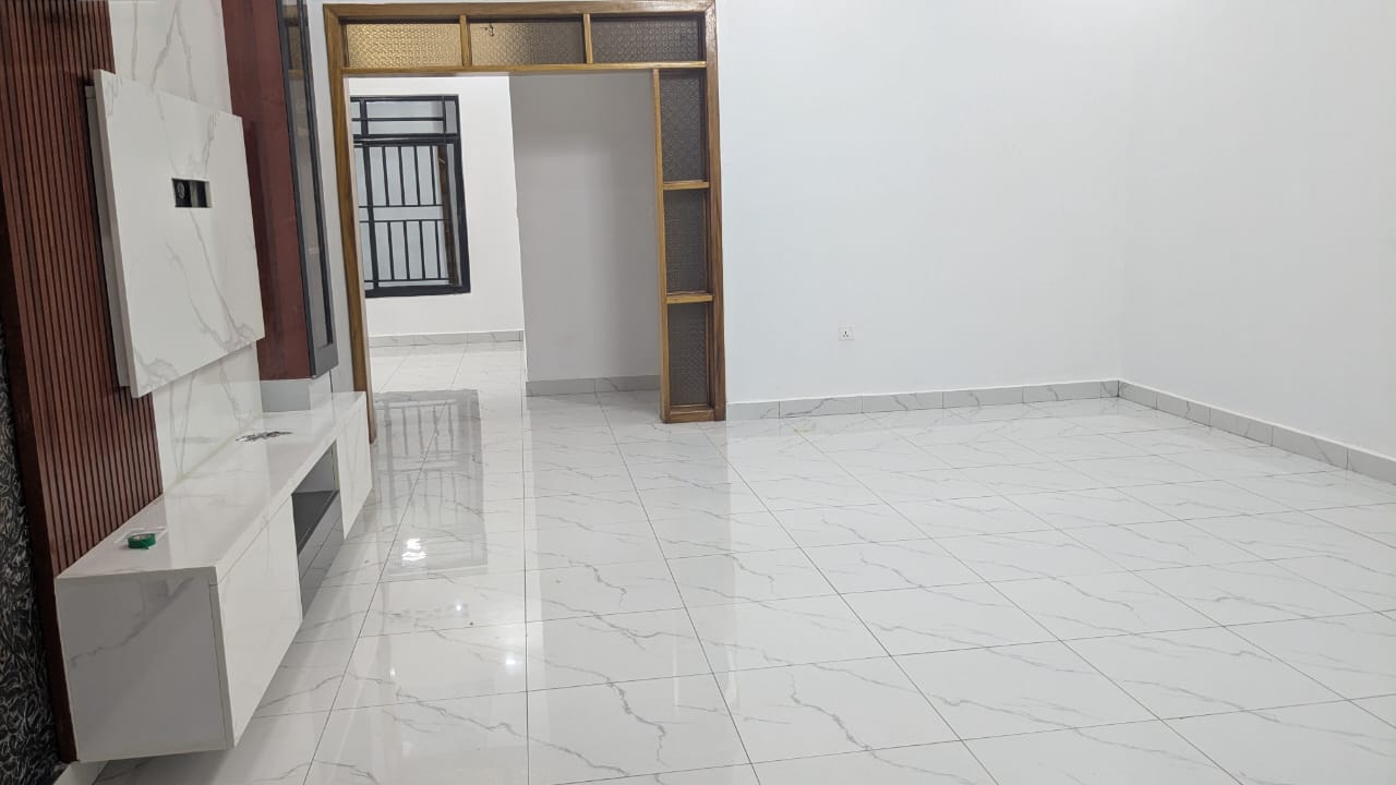 House sale at Kanombe-Busanza