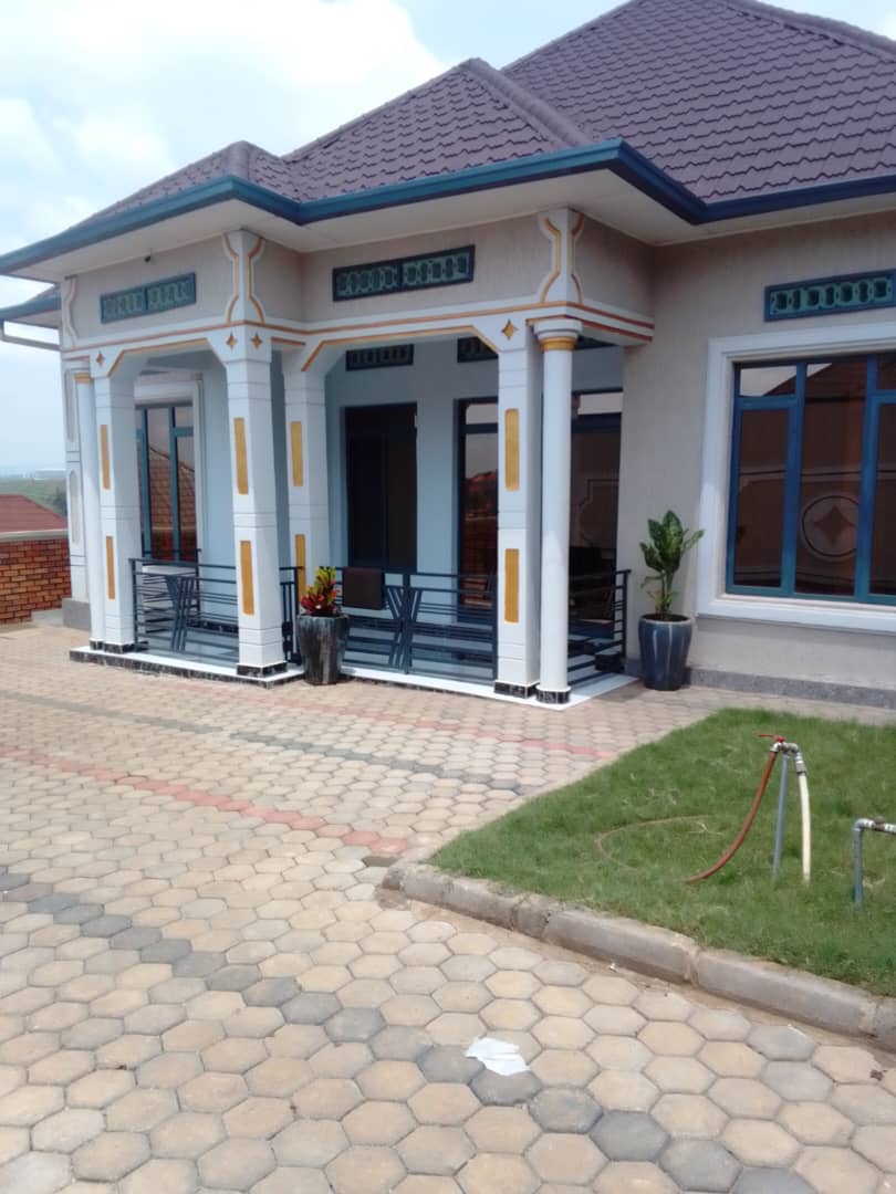 House sale at Kanombe