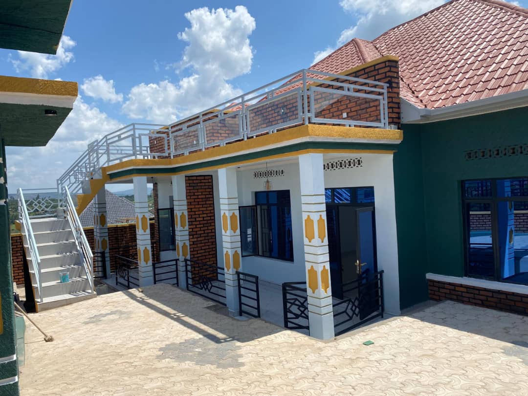 House sale at Kanombe-Busanza