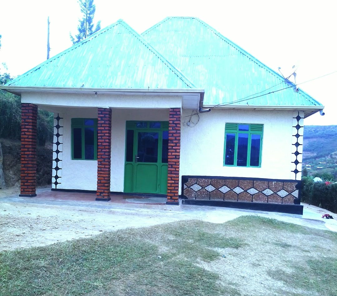 House sale at Rugende